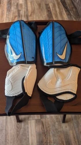 Nike Ortega Flex Youth Large Blue White Athletic Sports Equipment