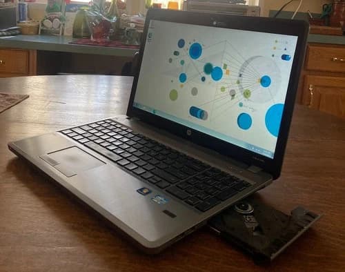 15.6" HP 4530/40s Series Laptop Windows 7 64 Bit i5 2ghz 4gb 250gb + New Battery