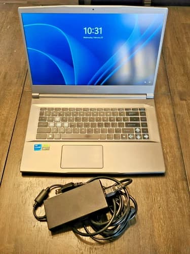 NEW LISTINGMSI Thin 15 B13VE 15.6" i5-13420H 2.1GHz 16GB RAM 512GB SSD GeForce RTX 4050