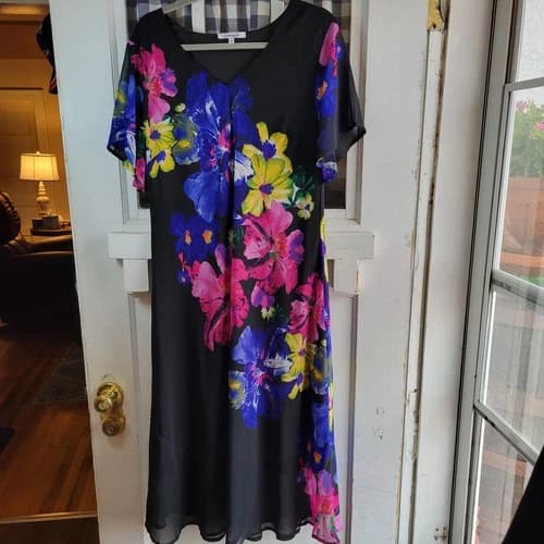 Serengeti Women's Black Multicolor Floral Short Sleeve Maxi Dress Size Large